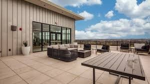 Sky Lounge Deck